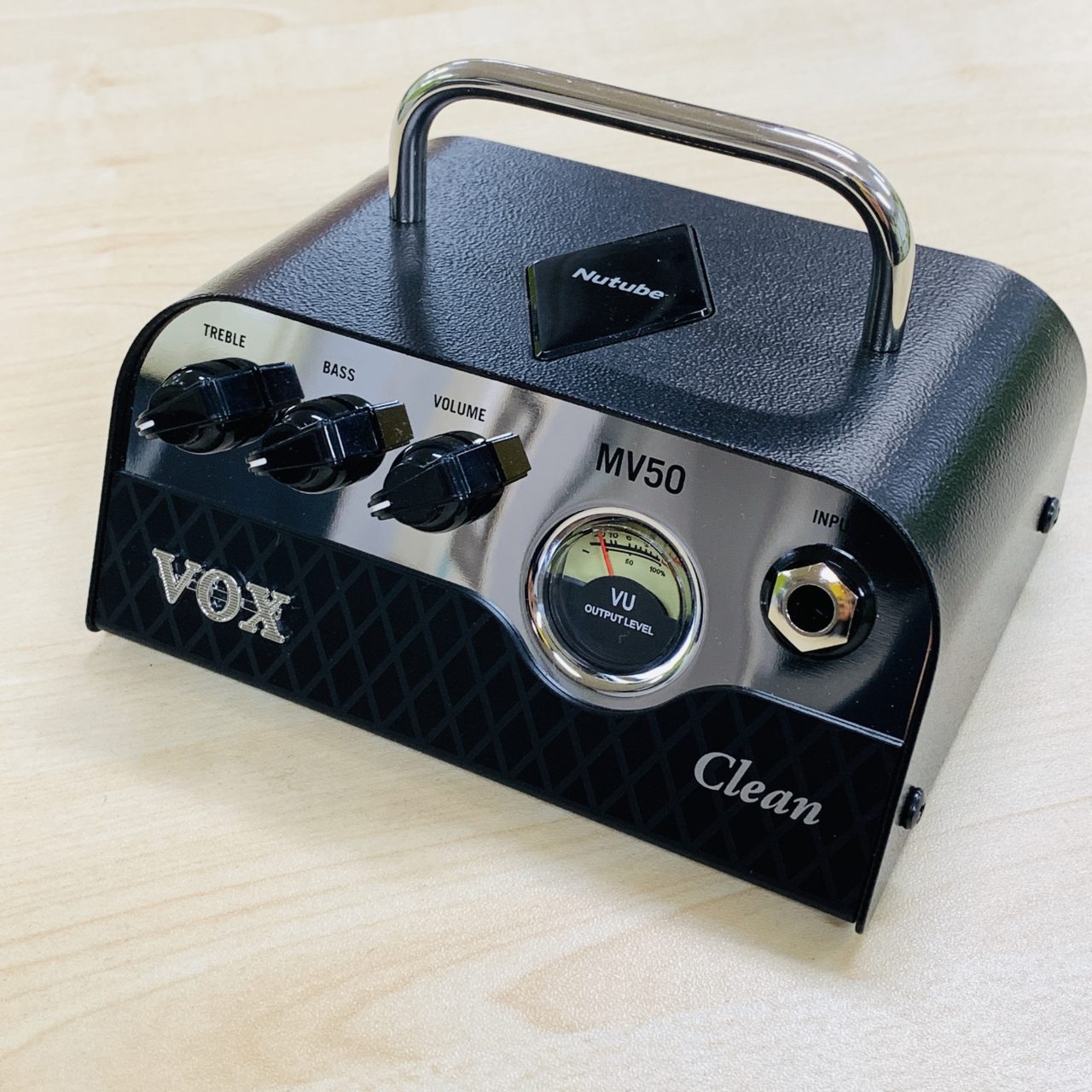 レビュー】超便利！本格的な真空管を使った超小型アンプヘッド VOX