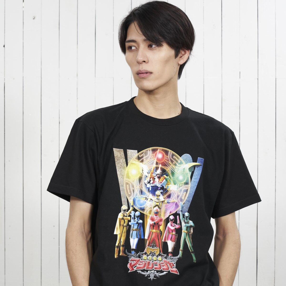魔法戦隊マジレンジャー Tシャツ ヒーロー＆ロボ柄 | ファッション