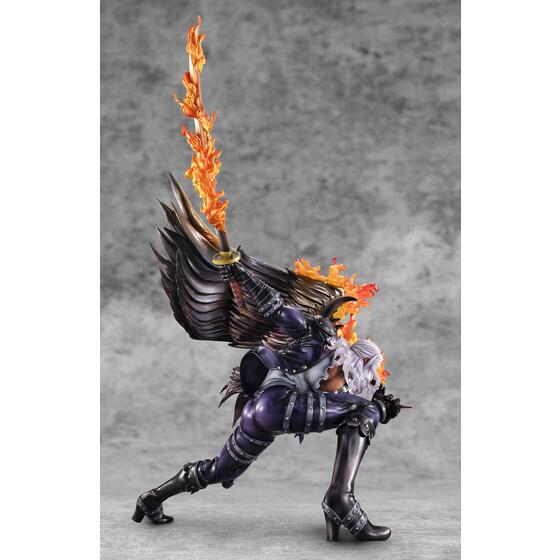 ワンピース」より、百獣海賊団 大看板 “火災のキング”を迫力の約32cmで