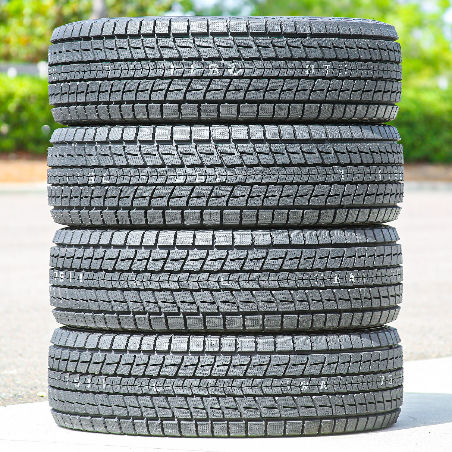 Dunlop Winter Maxx SJ8 265/60R18 110R