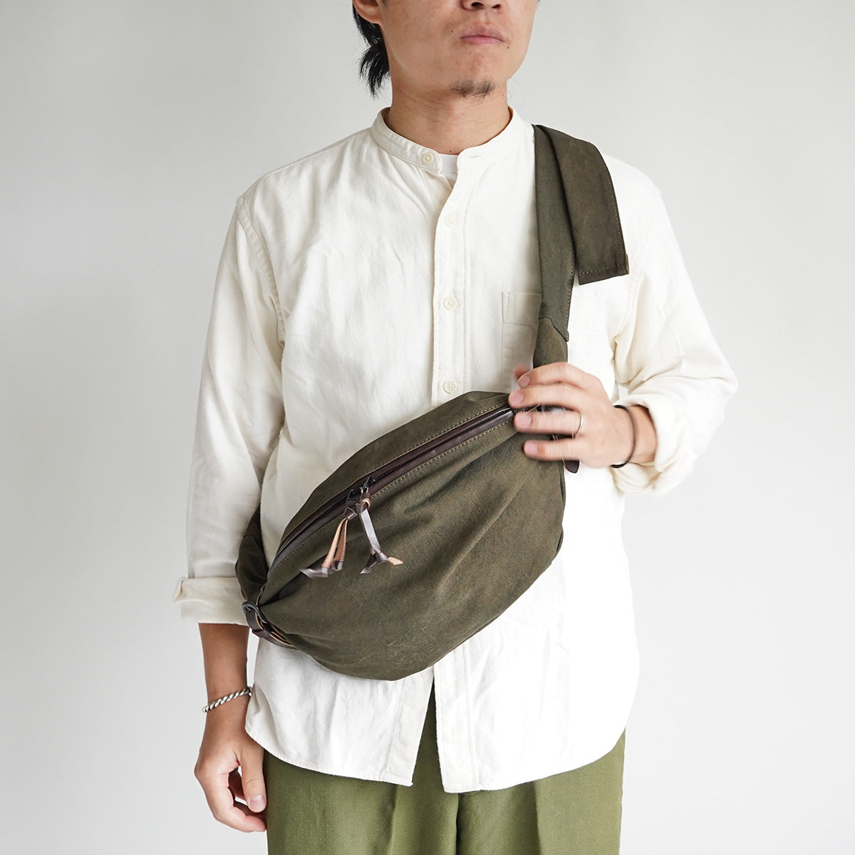 KUROSABI-黒さび染め- スリングバッグ GRN9600