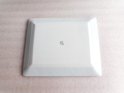 4.6寸長角布目皿 十草三つ紋 | 砥部焼 梅山窯