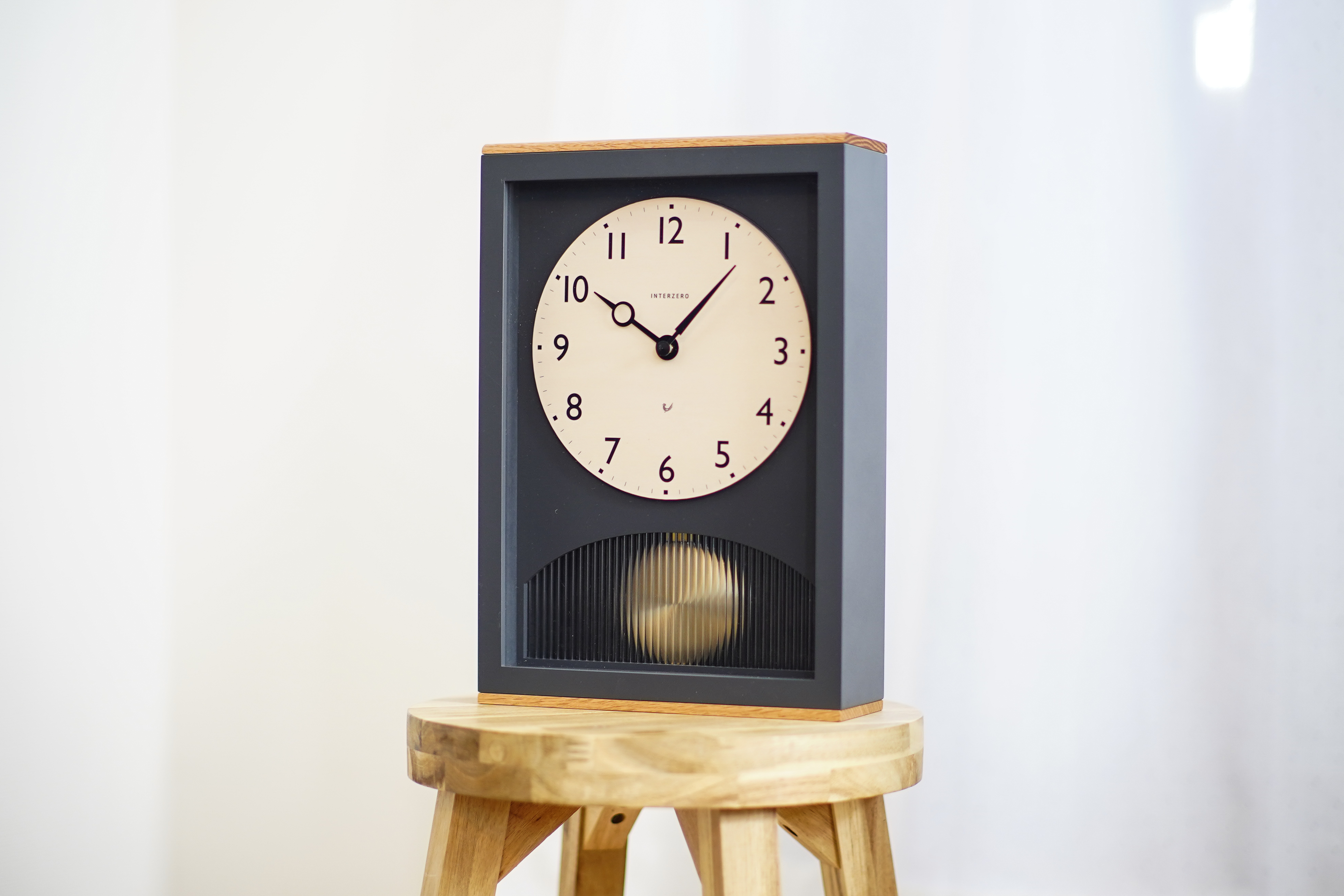 アーチの振り子時計 GRAY | シャンブル【CHAMBRE】byインターゼロ