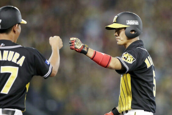 阪神・西岡剛が戦力外に…インスタに心境つづる「また新しい経験が僕に