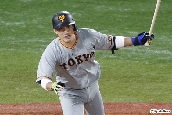 巨人・小林誠司が正捕手争いに名乗り 3打数3安打1ホーマーの猛アピール