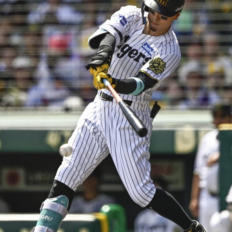 37年ぶり「ミスタータイガース」誕生へ…佐藤輝明「三冠王＆40-20＆日本