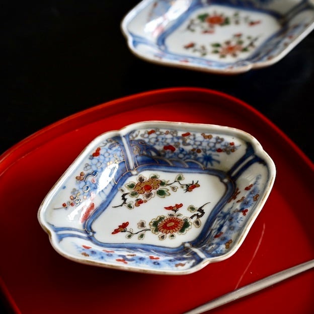 50538】【51139】 大聖寺伊万里 菱皿 菊もよう 牡丹もよう 明治(1枚