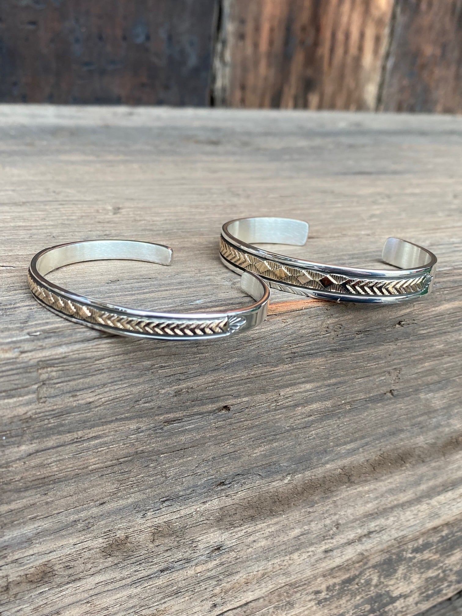 Bruce Morgan（ブルース・モーガン）3/8 14K ダイヤ＋アロー バングル