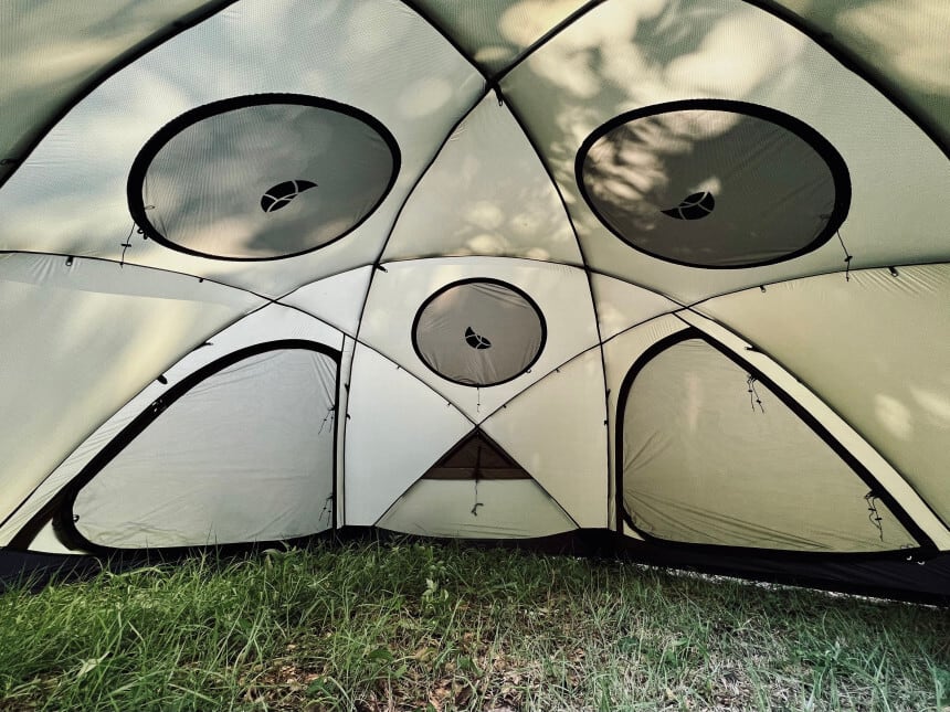 ACORN HOUSE 3.45 BLACK | groundcover