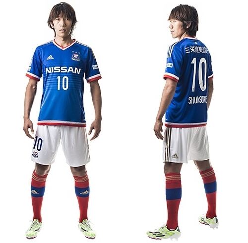 中村俊輔選手の引退寂しさ募る横浜F・マリノスのユニフォームです