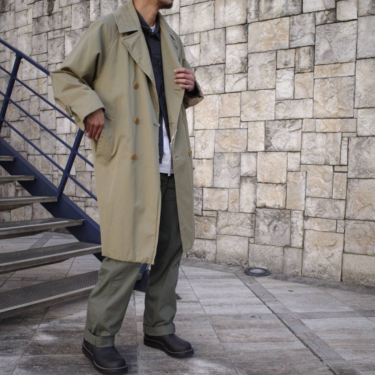 COMOLI COAT COLLECTION | Signs