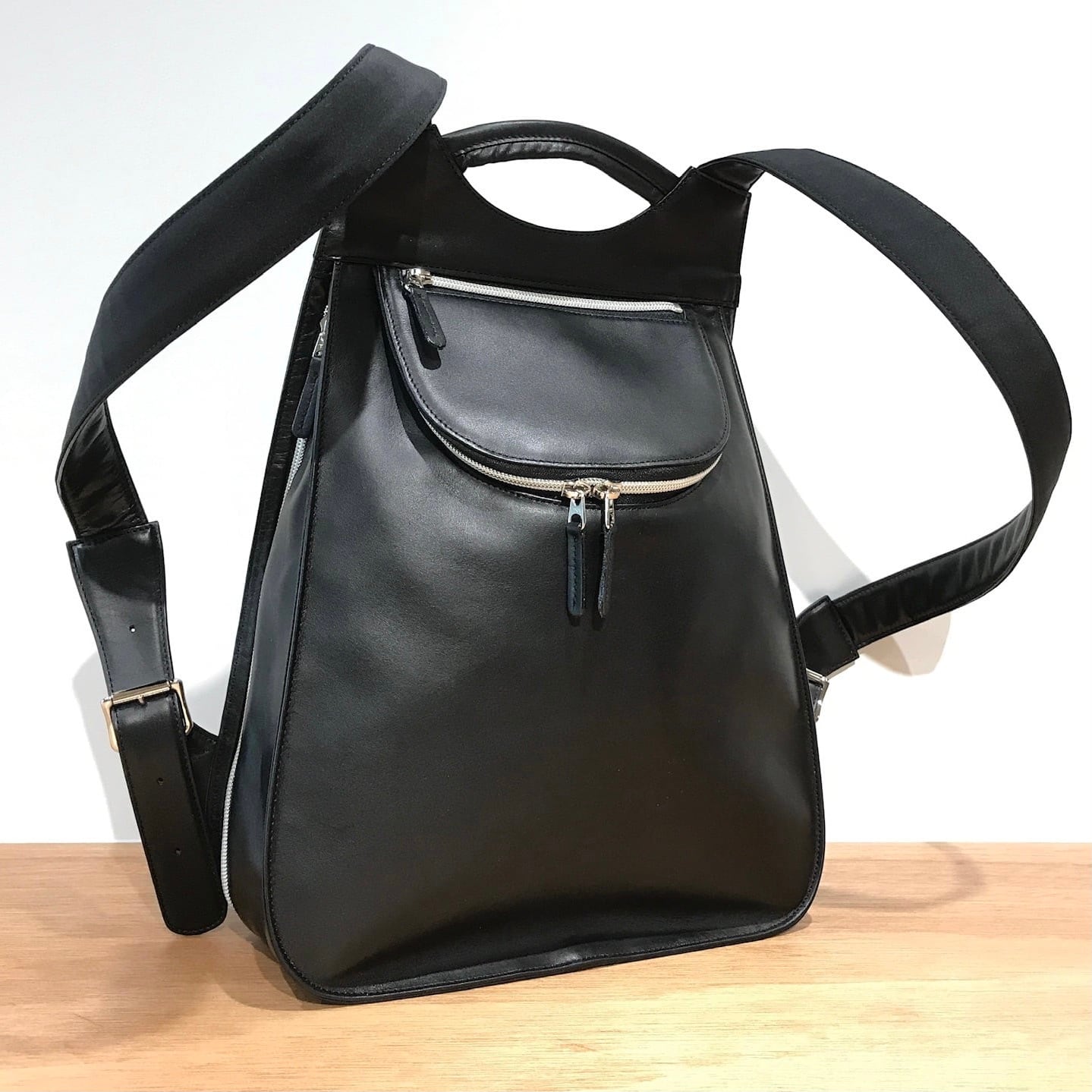 4月末販売再開予定】「ブラック」フルレザー 街歩きリュック2 | 蔵前