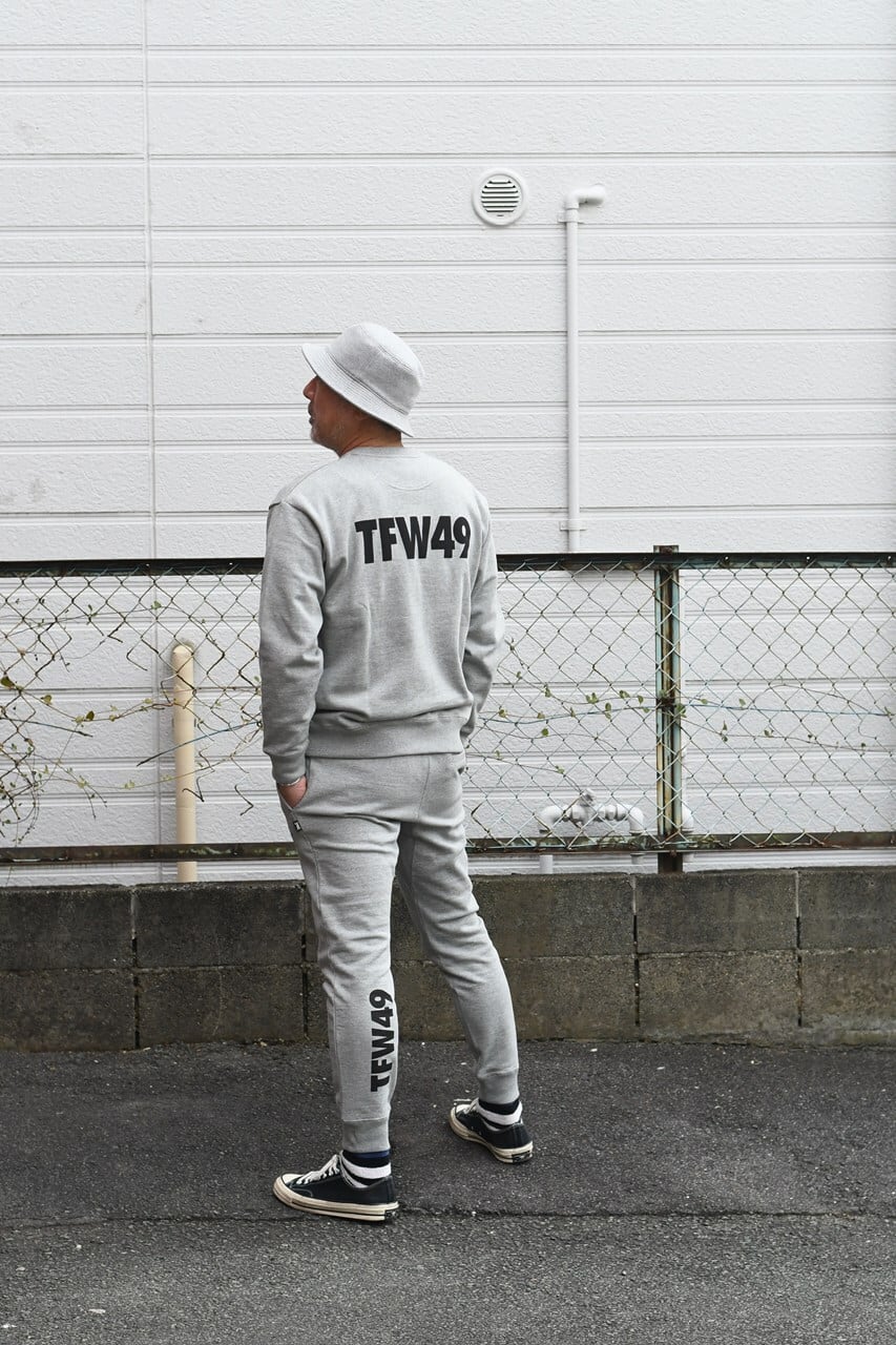 TFW49×EVERLAST CREW 【トレーナー】 | satisfaction