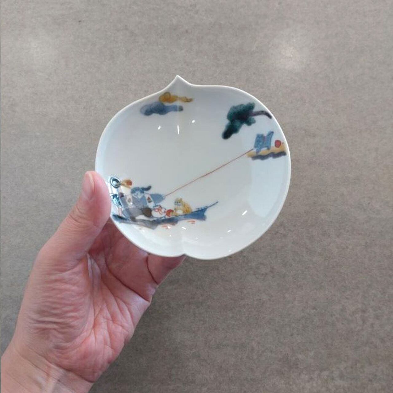 中荒江道子 九谷焼 桃太郎 桃皿 | 萬屋みちる