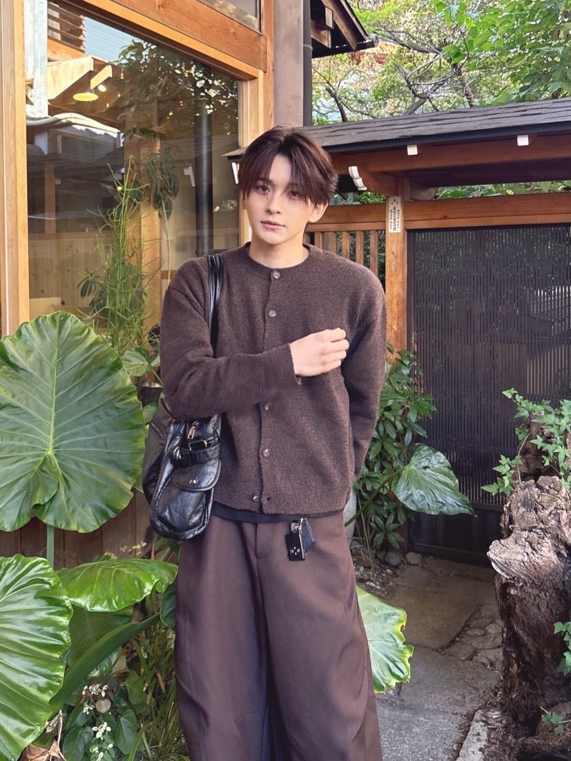 即納】RADIANT Cropped round cardigan | 韓国ファッション セレクト