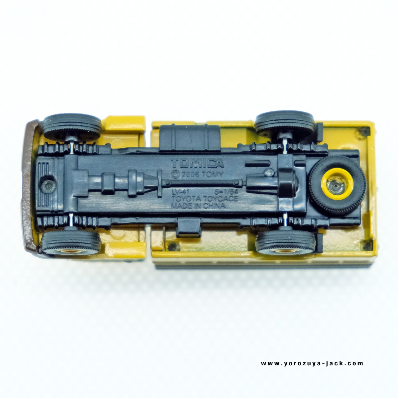 トミカリミテッドヴィンテージ LV-72a トヨタ トヨエース 家畜運搬車