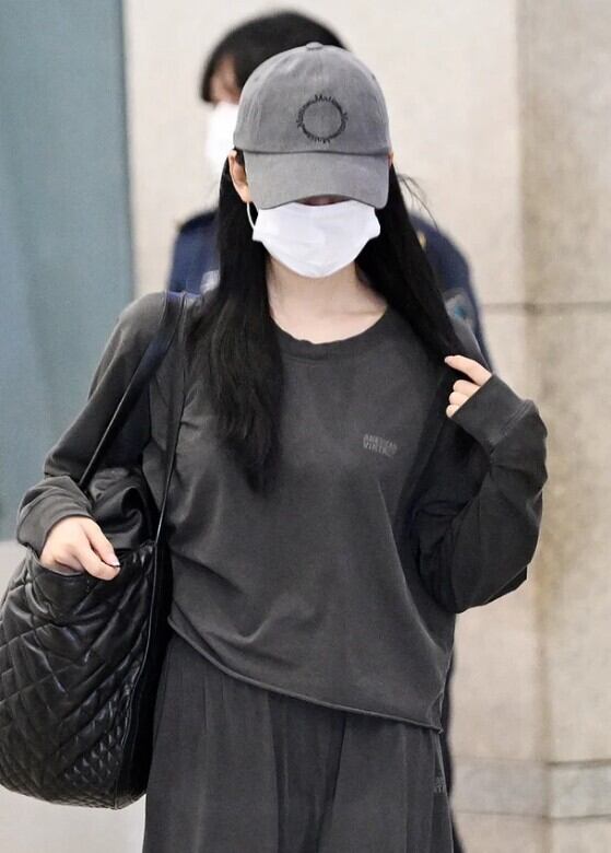 再入荷！☆aespa ニンニン 着用！！【MATIN KIM】MACARON LOGO BALL