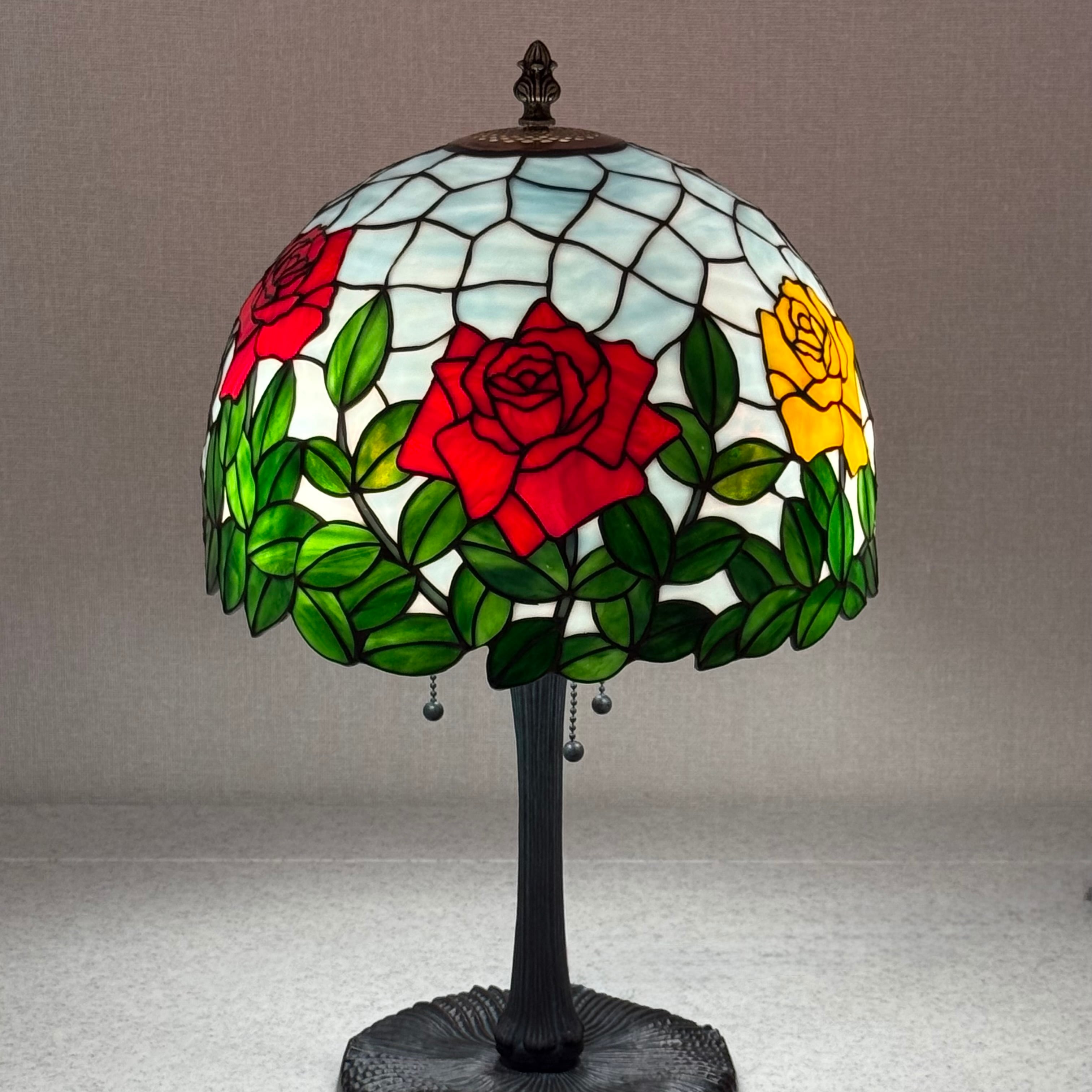 ランプ「バラ(II)」 | 川島政則ステンドグラス工房