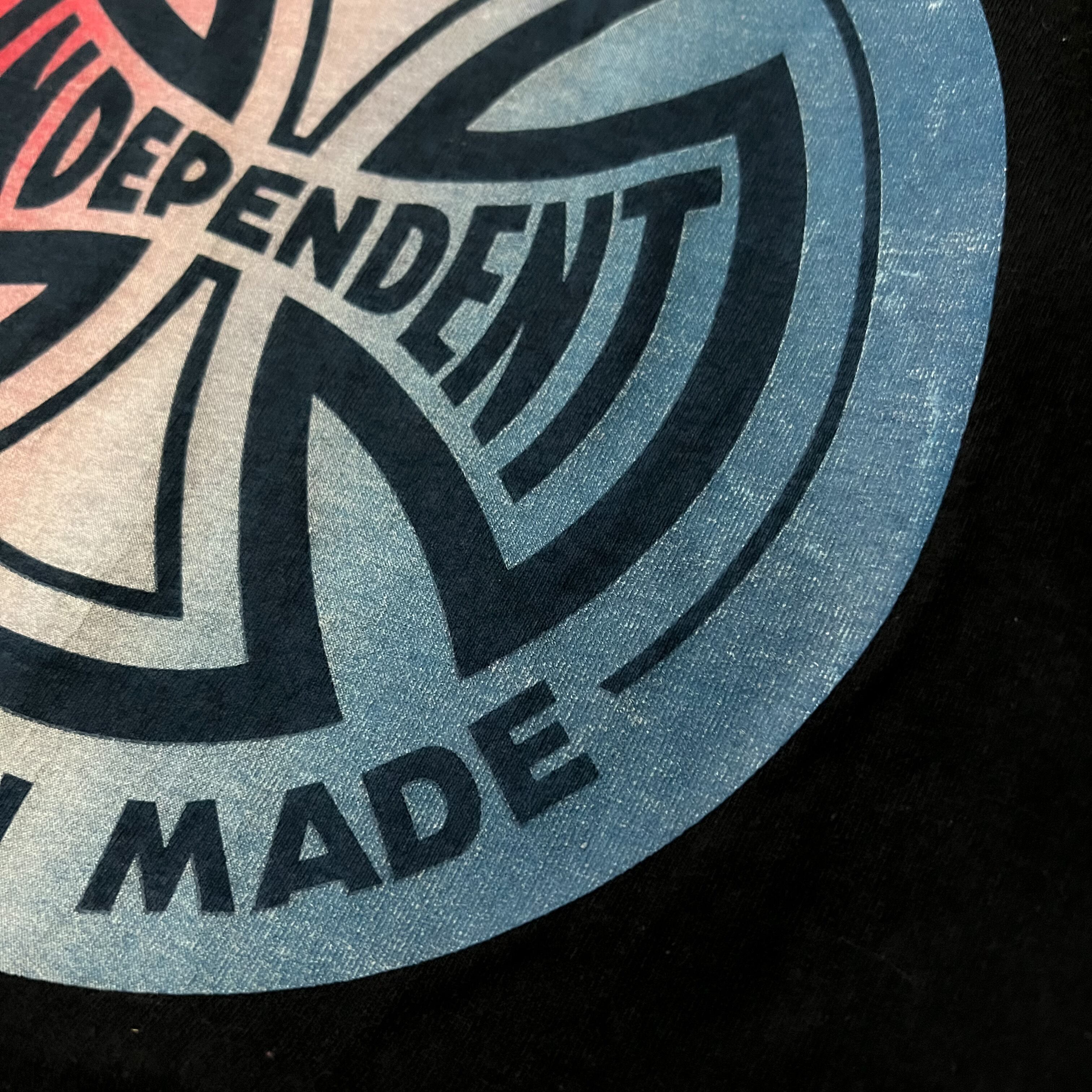 Early 00s “independent” iron cross logo tee XL made in USA