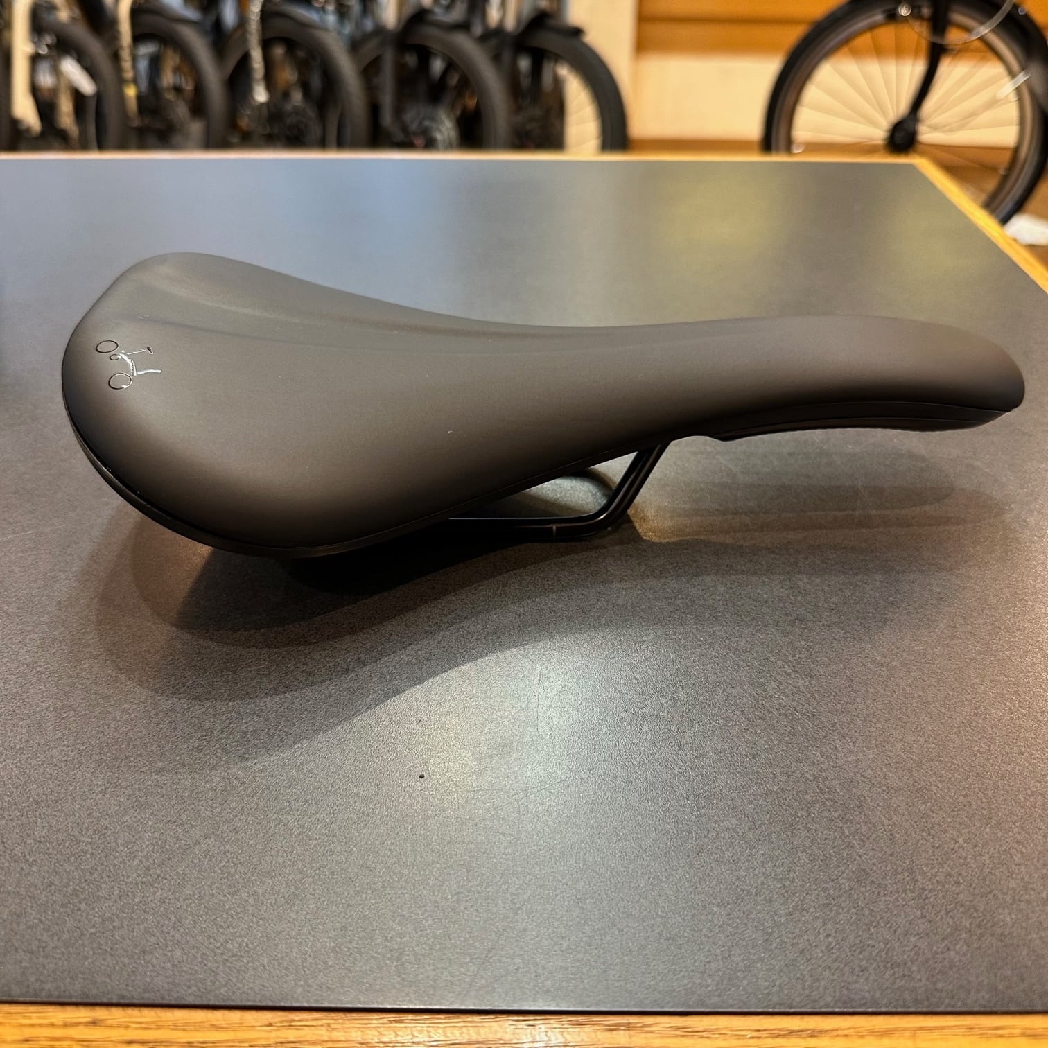 Brompton Superlight Saddle 【P-Line純正】 | LORO ONLINE STORE