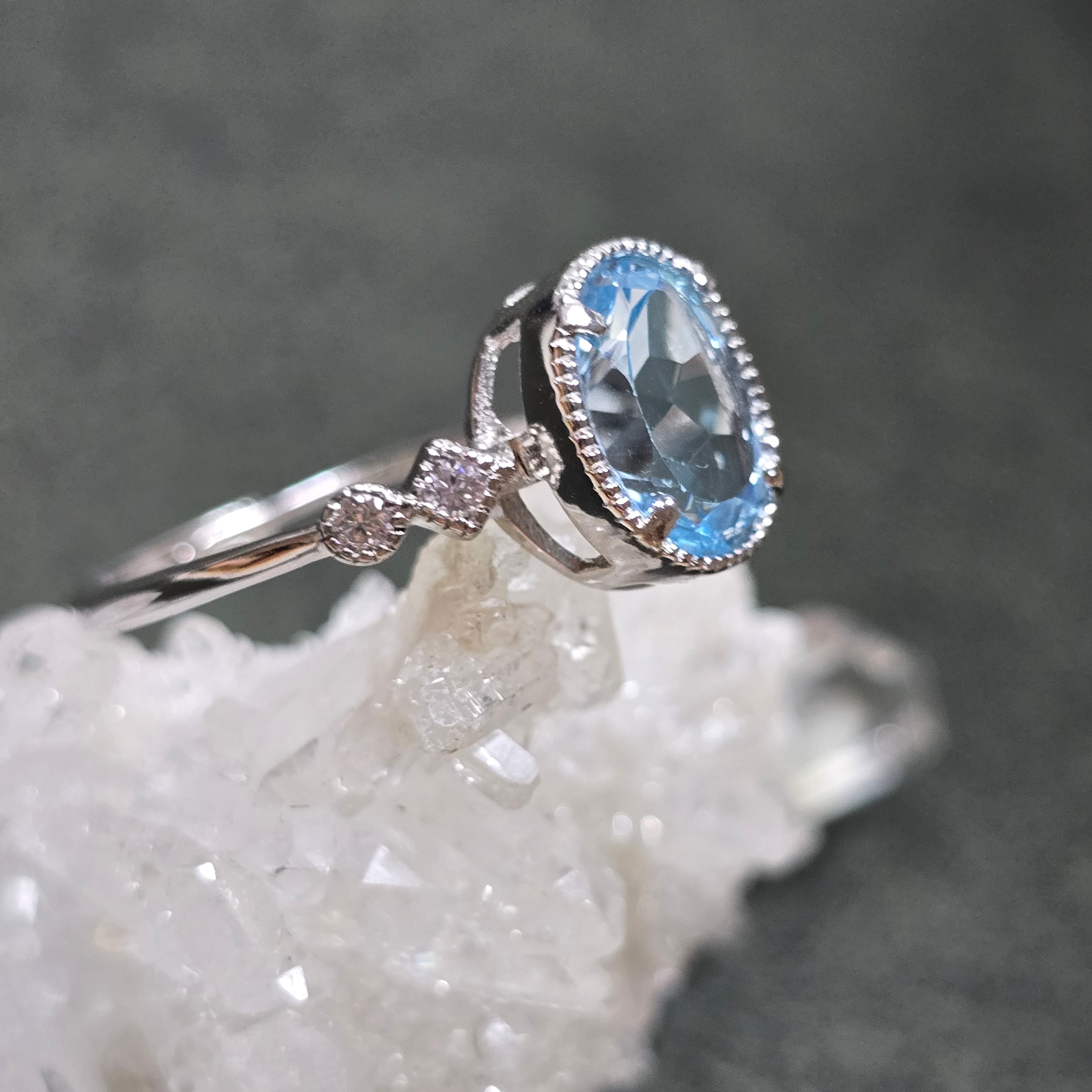 ブルートパーズ リング ブルートパーズ 指輪 キラキラ | Momi