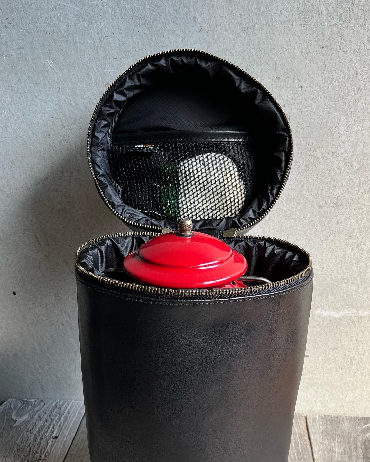 leather lantern case】栃木レザー コールマンランタン200Aケース