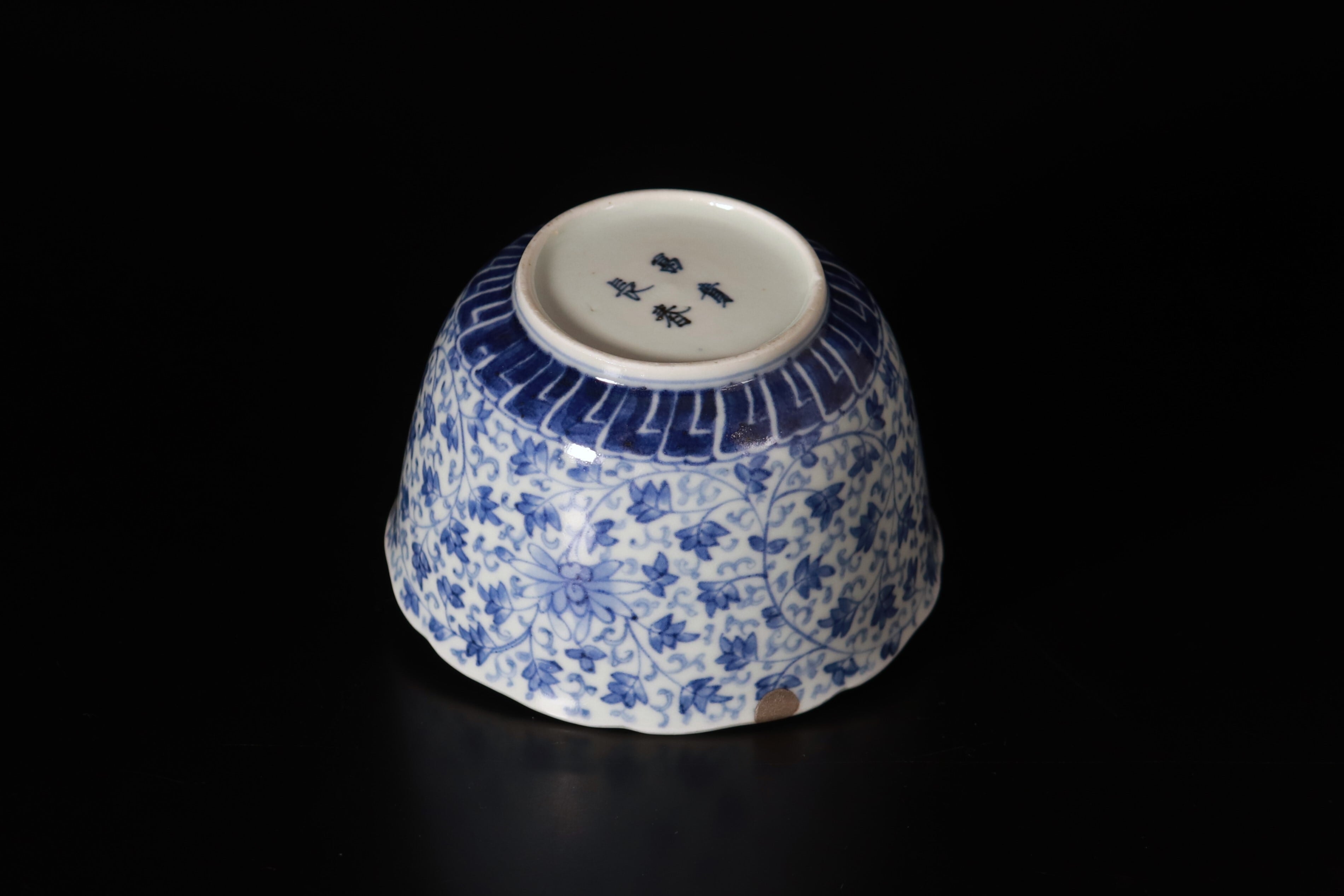 古伊万里染付花唐草文輪花向付 | KATAKAGO_TOKYO