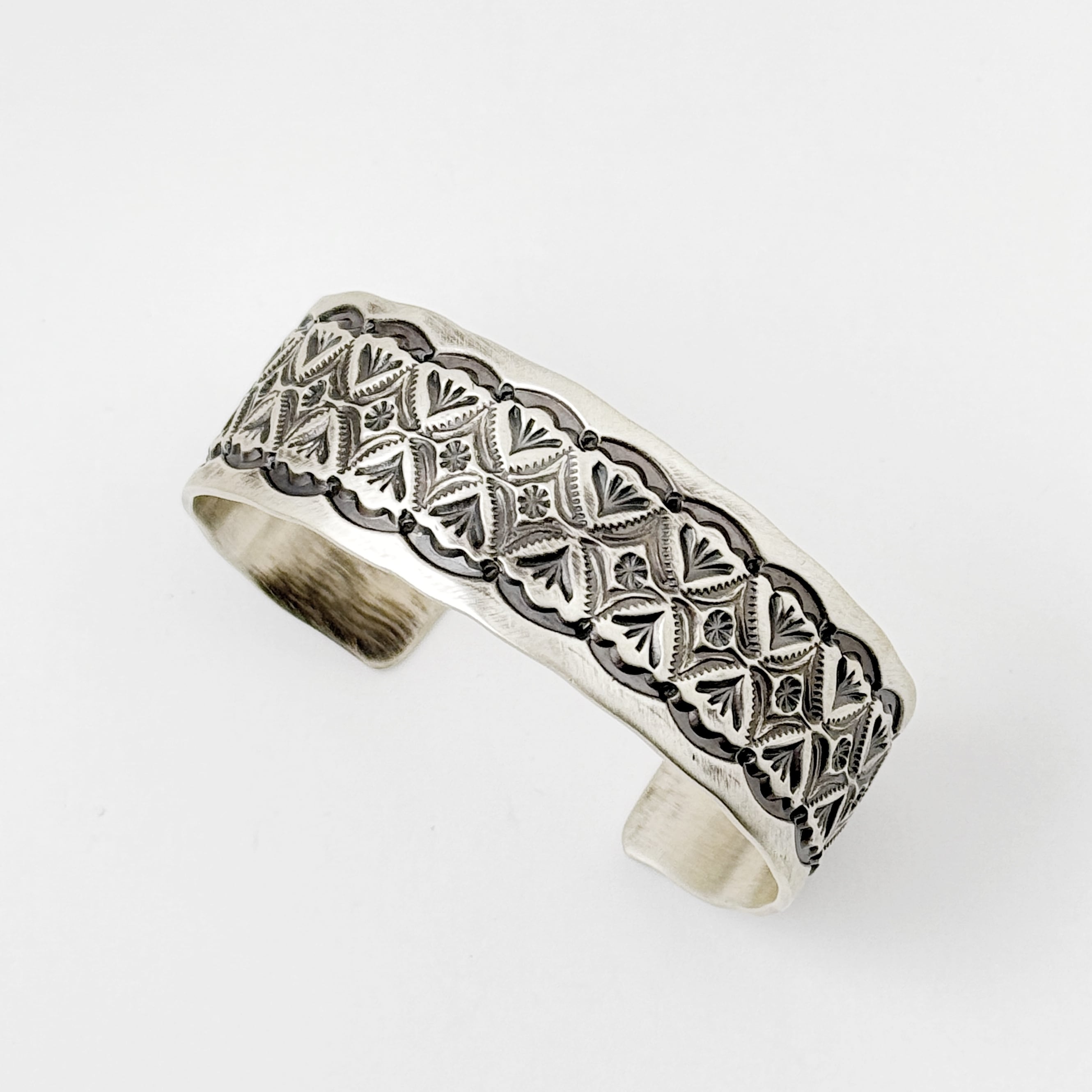 Indian Jewelry 》スタンプワーク バングル Leonard Maloney作