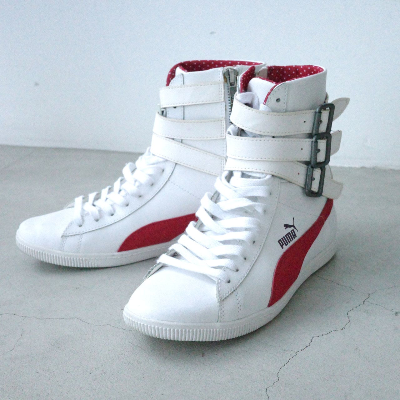 PUMAハイカット赤ラインスニーカー | 5Vintage