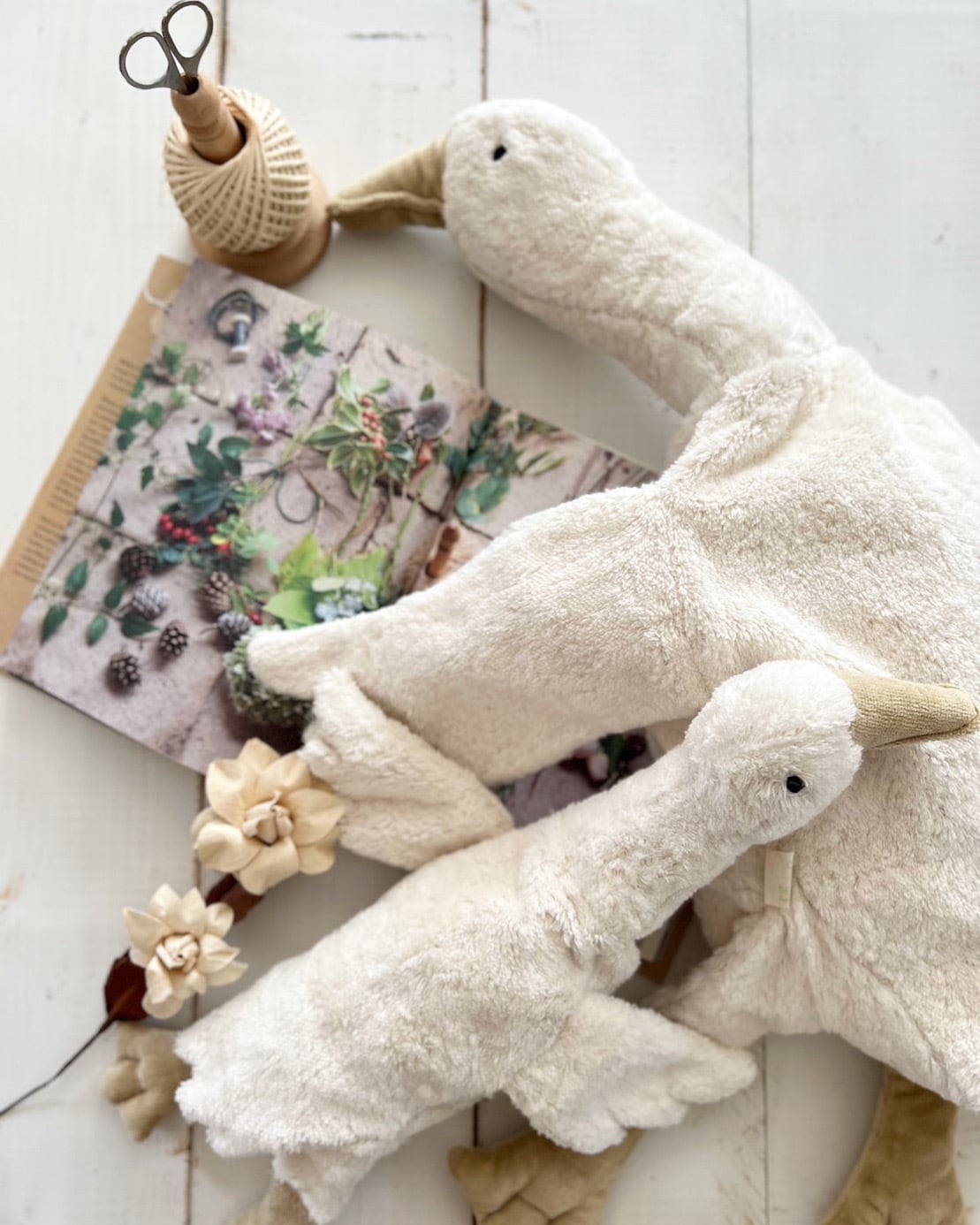 送料無料】Cuddly animal Goose (White, Large)｜ SENGER Naturwelt