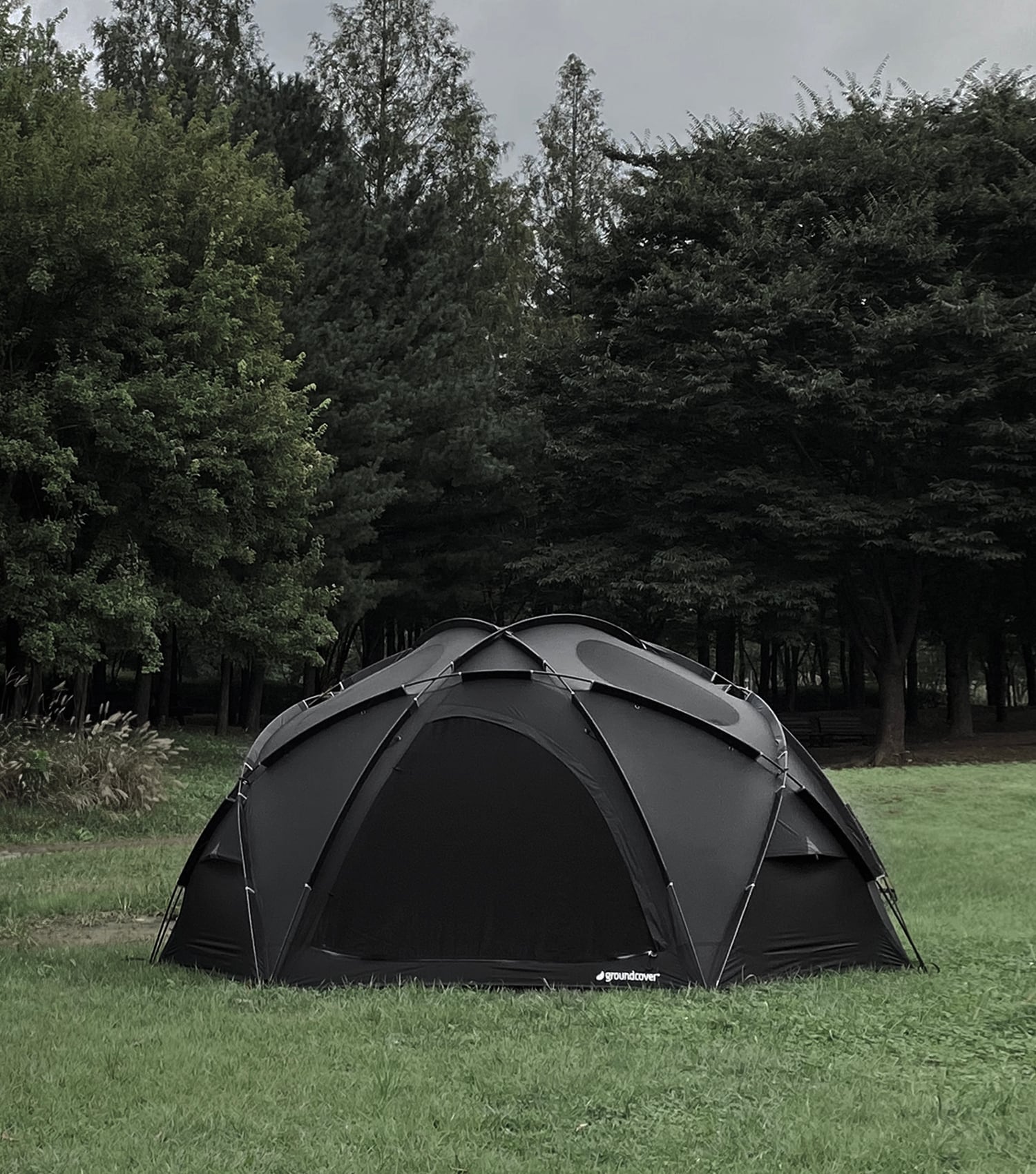 ACORN HOUSE 3.45 BLACK | groundcover