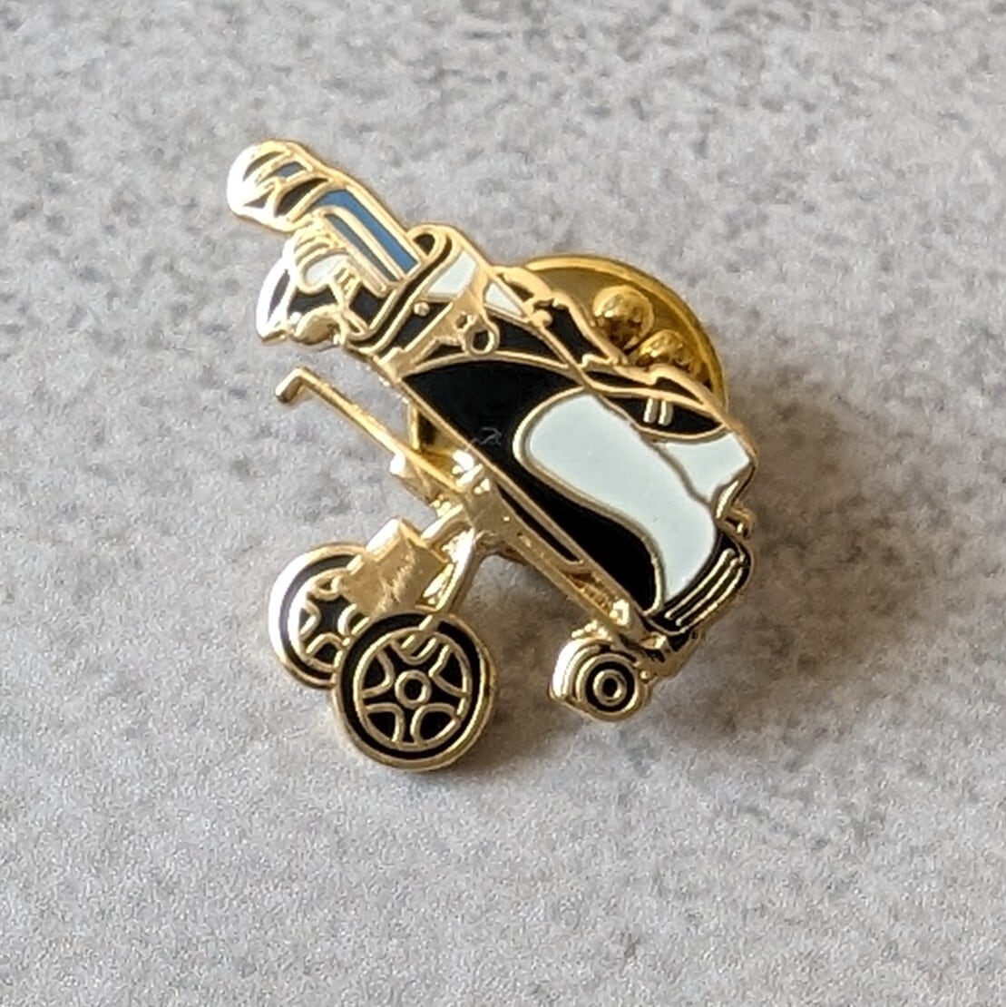 ピンバッジ【スポーツ=ゴルフバッグ】Tradition 90040-P002 | 英国雑貨