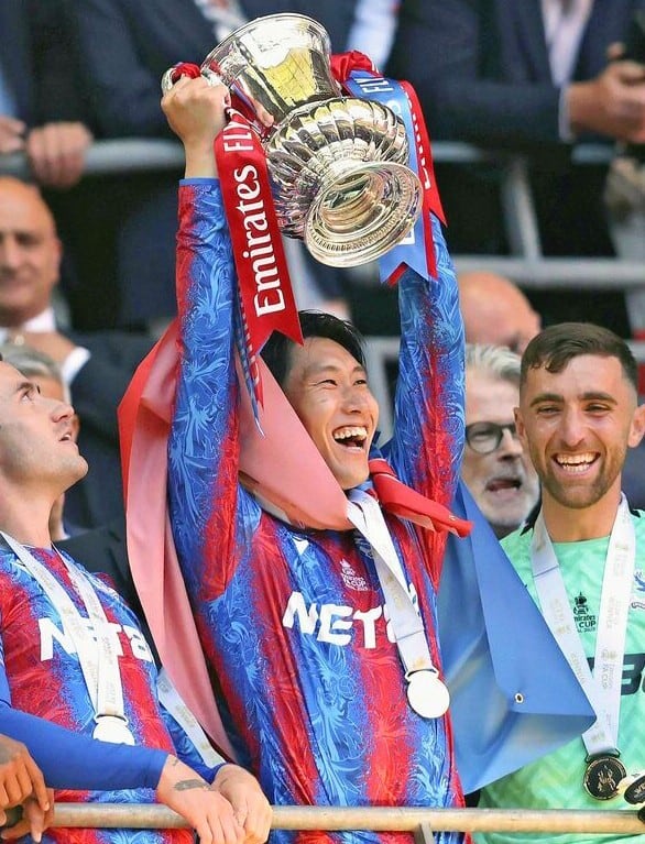 2025 FAカップファイナル クリスタル・パレス 鎌田大地 ユニフォーム