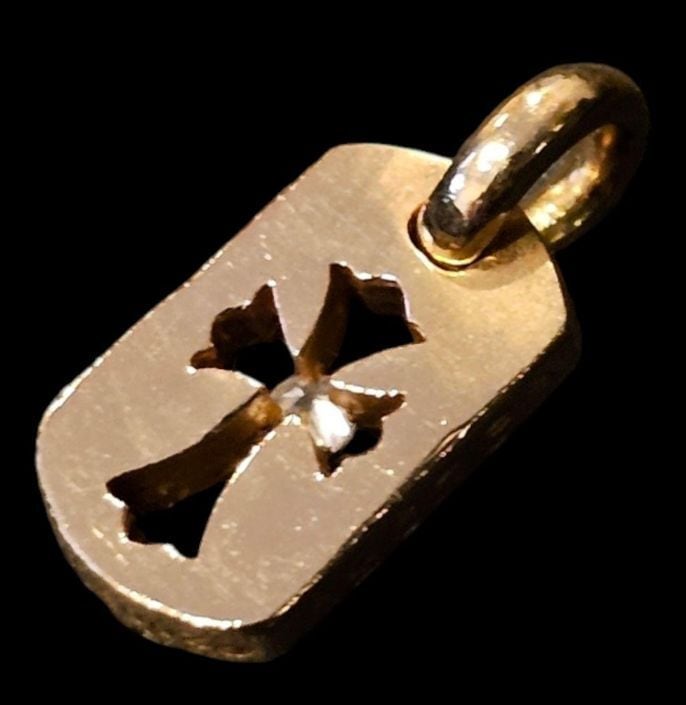 CHROME HEARTS クロムハーツ タイニー カットアウトクロス ドッグタグ
