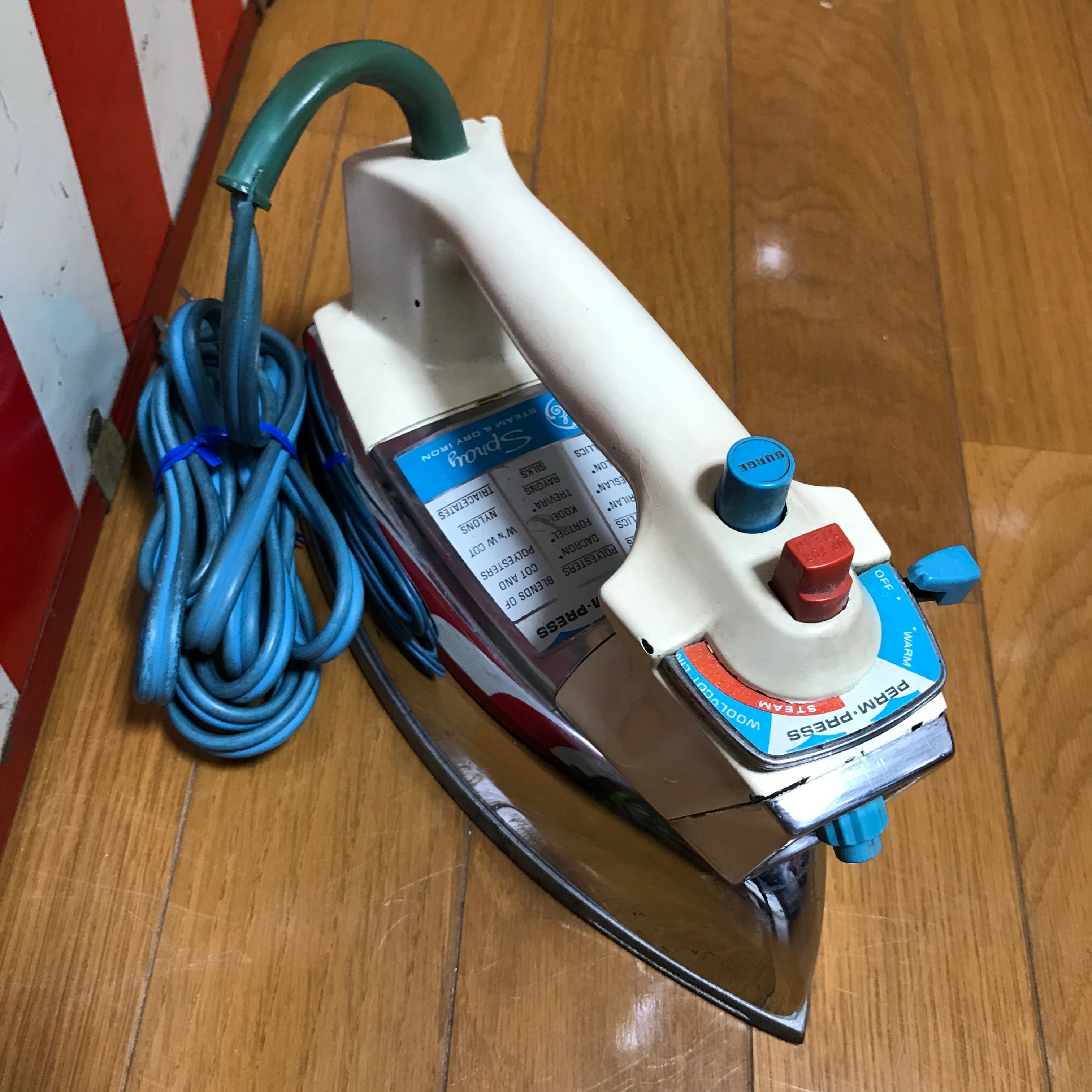 ゼネラルエレクトリック ヴィンテージスチームアイロン General