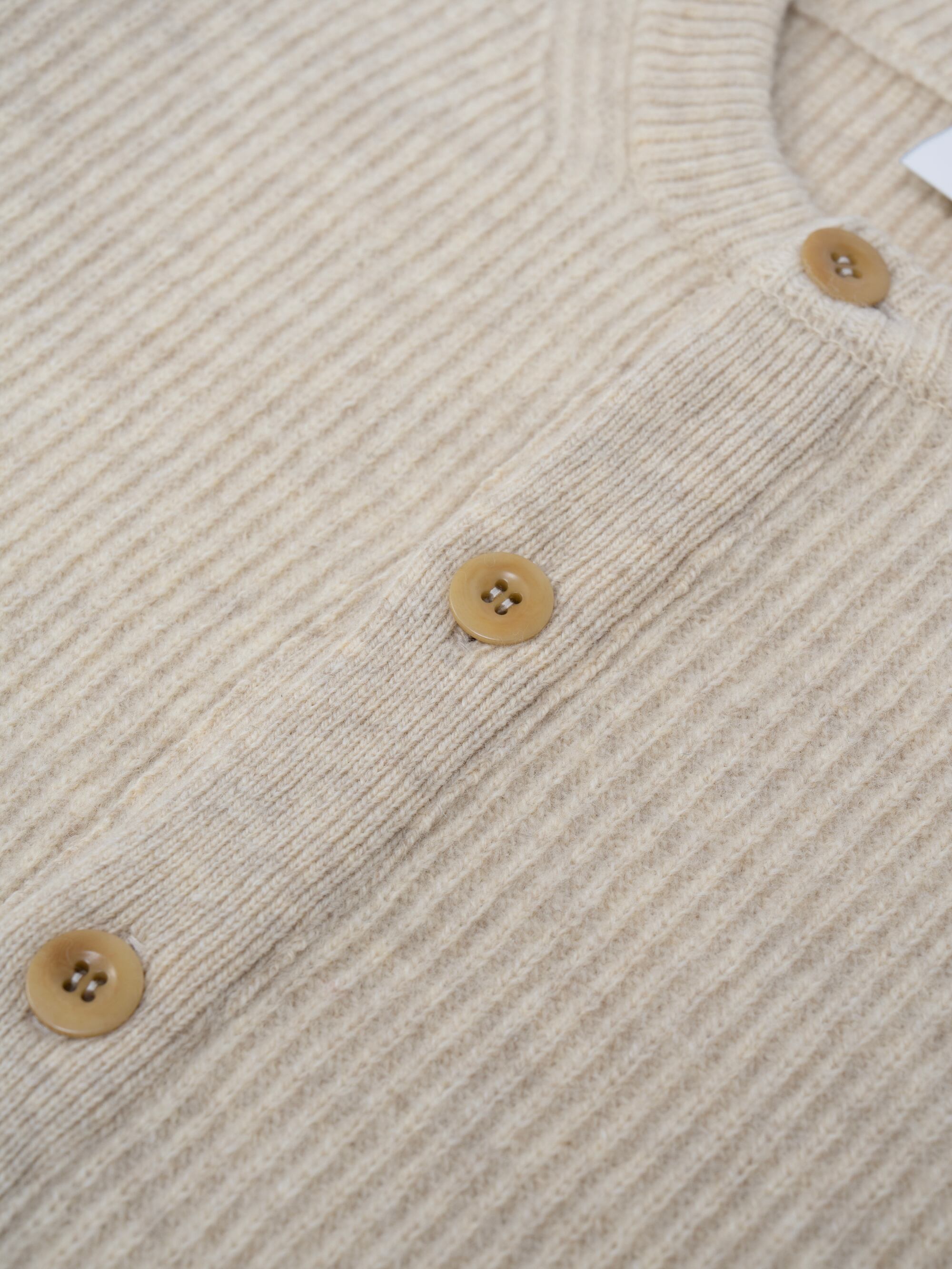 Super Comeback Lamb Wool Crew Neck Cardigan (beige) | OVY