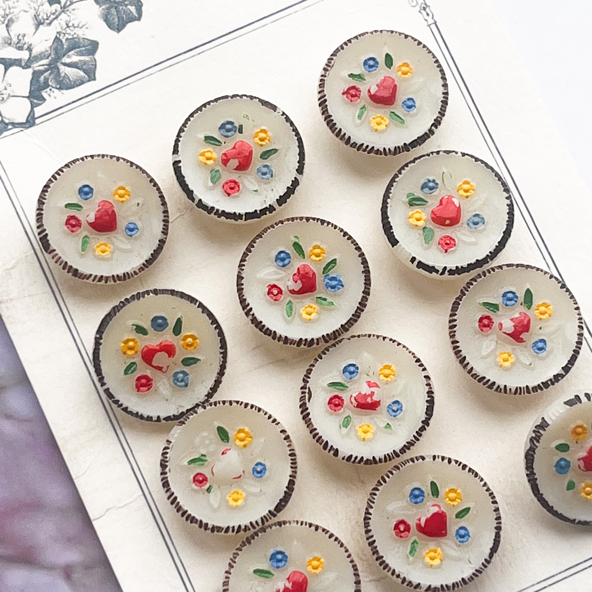 チェコアンティークボタン 1920年～30年代 台紙付き コレクターズ