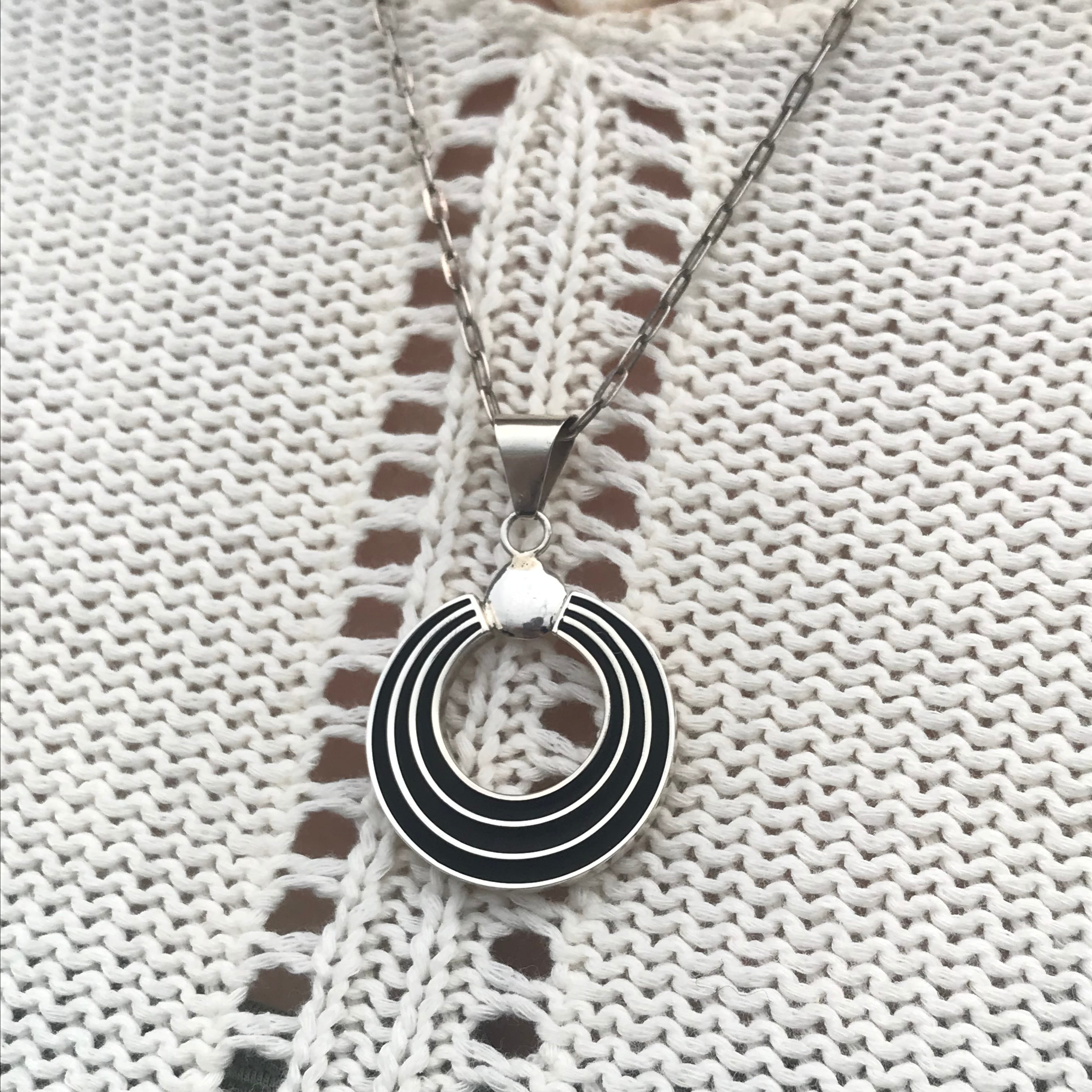 Sterling silver ナバホ族エッジプレートペンダントトップ〈Francis