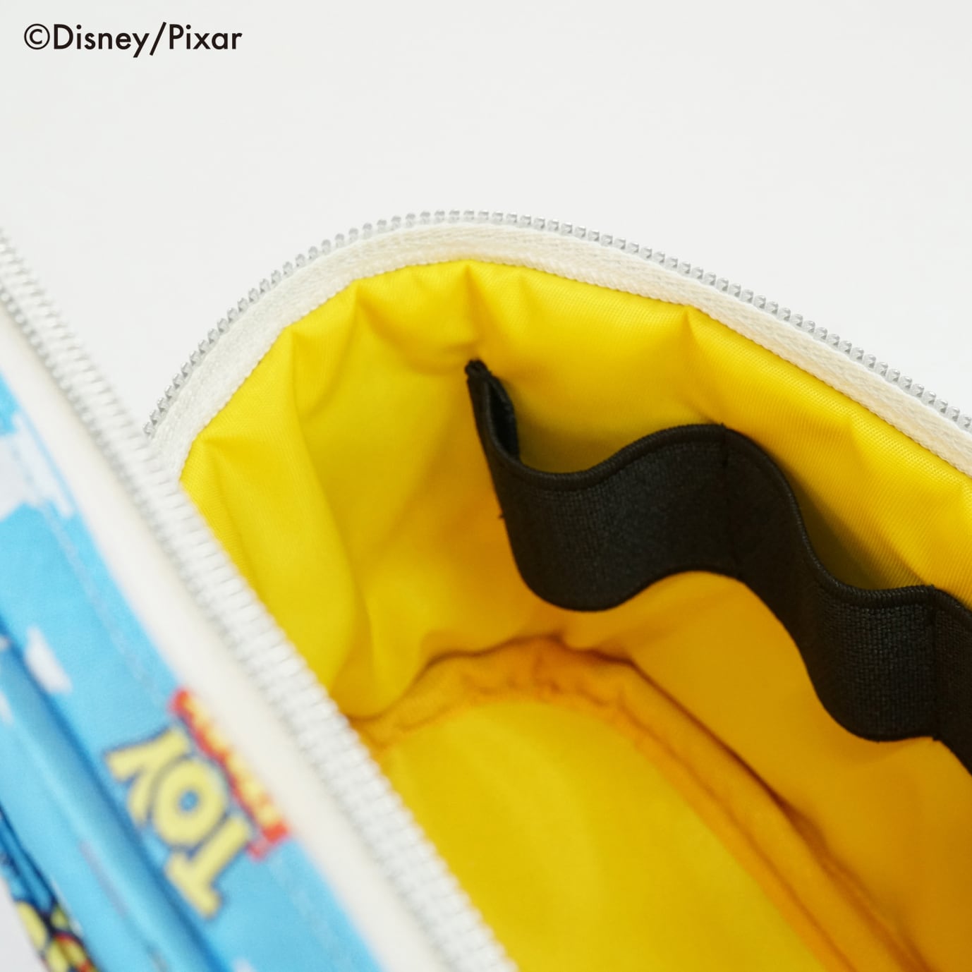 ディズニー／トラベルポーチ (トイストーリー柄) | wicmarket