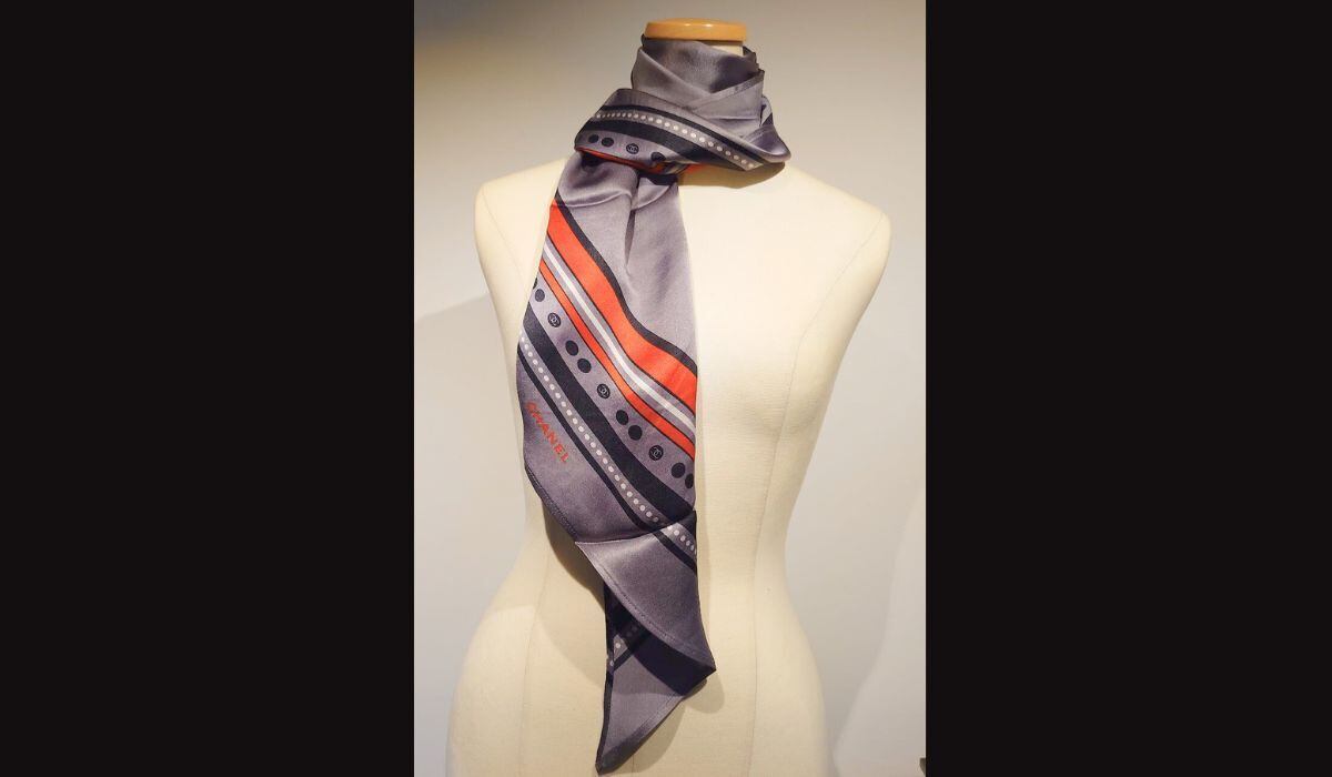 CHANEL シャネル 平行四辺形 スカーフ ストール ココマーク シルク100