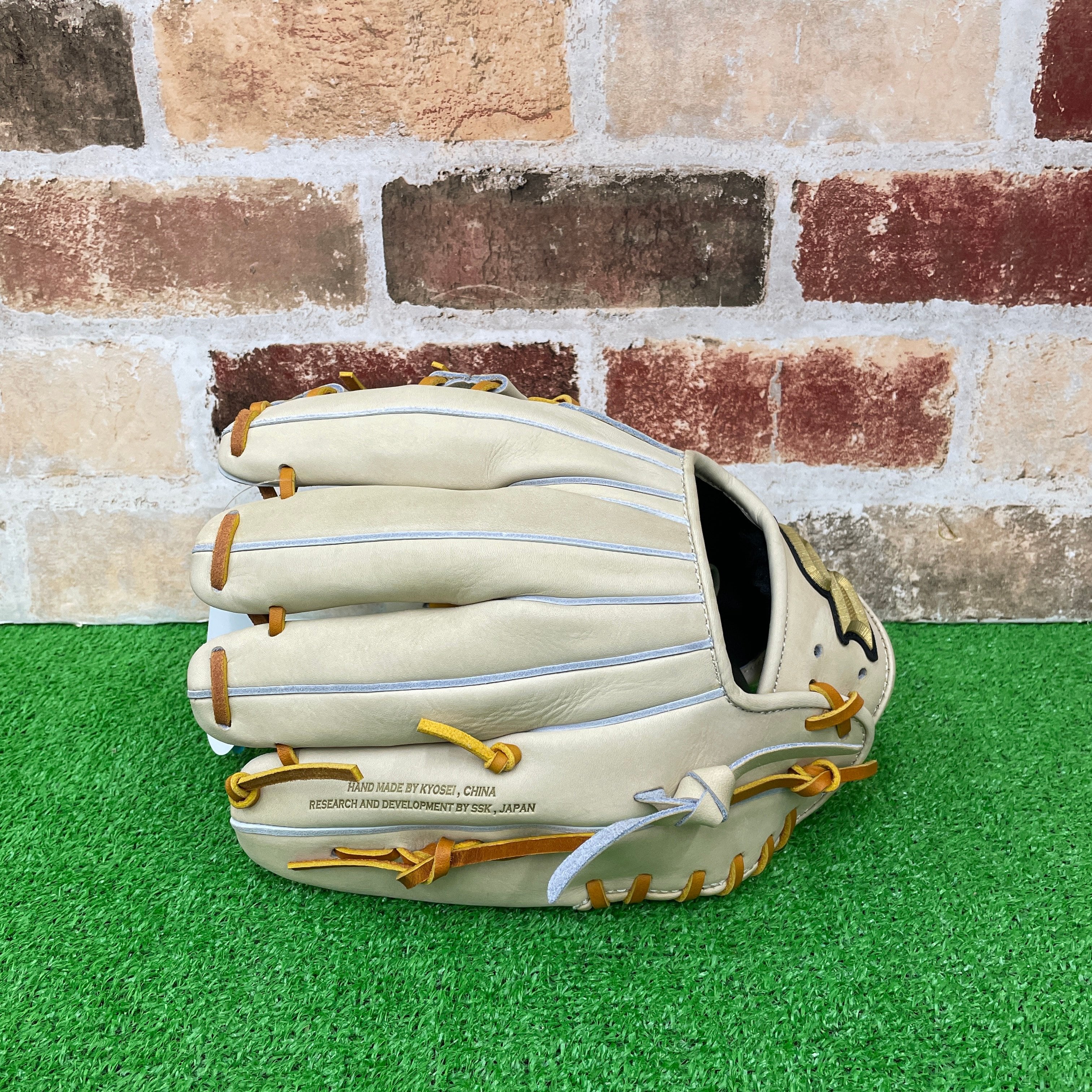 2025NEWモデル】SSK プロエッジBシリーズ 軟式グラブ 内野手用 PNB345