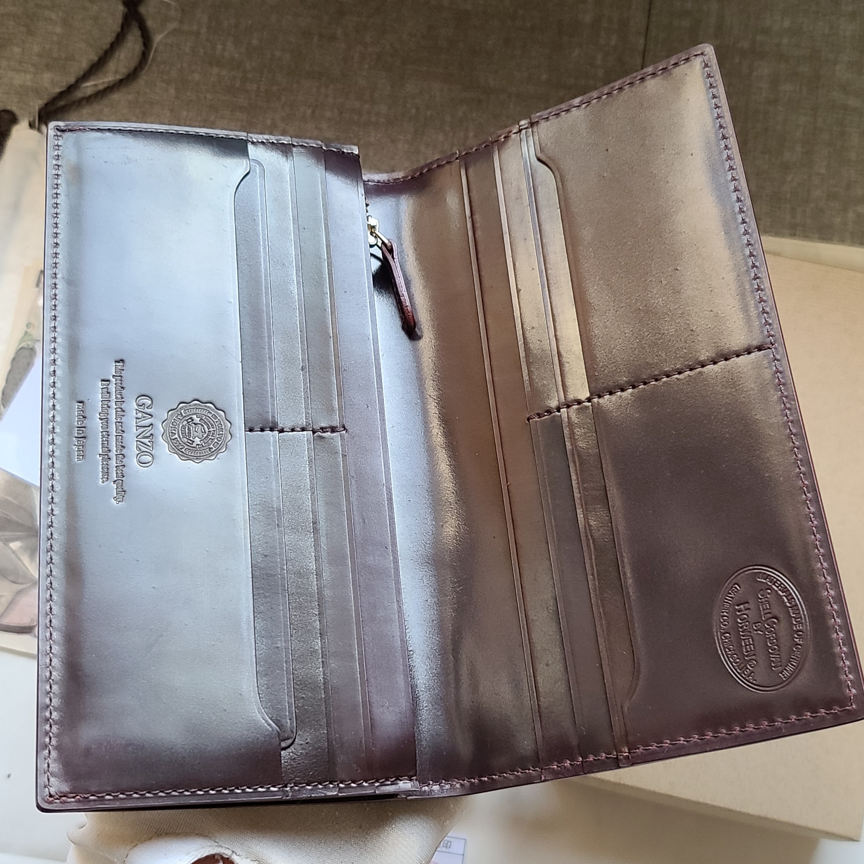 ガンゾ SHELL CORDOVAN 2(シェルコードバン2)小銭入れ付き 長財布