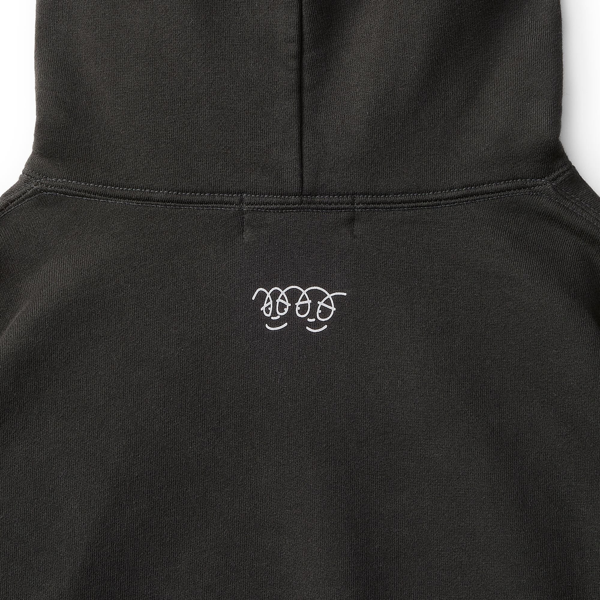 everyone j.30000 tokyo ホール logo hoodie (CHARCOAL) | everyone