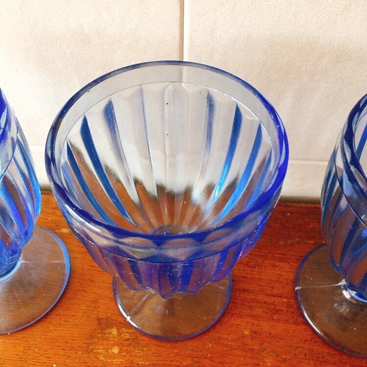 昭和レトロ プレスガラス 氷コップ なつめ型 | レトロ雑貨 チェリッシュ