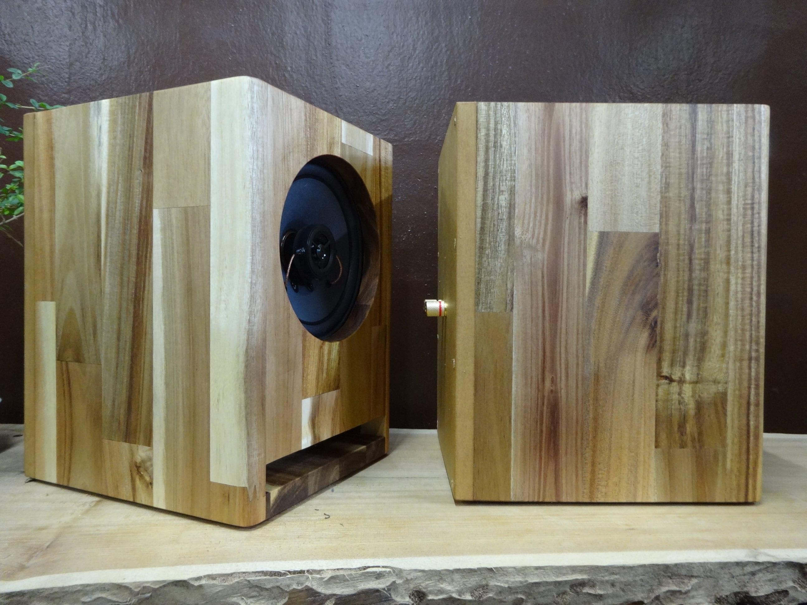 ATS13-NT07☆Hand Made Speaker / アカシア集成材t15mm ・ターン