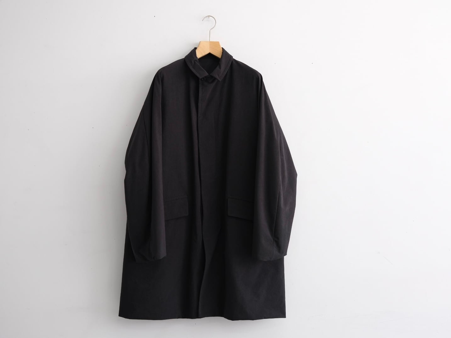 TEATORA” TIME ADAPTER BARRIERIZER PLUS” BLACK” | Lapel online store