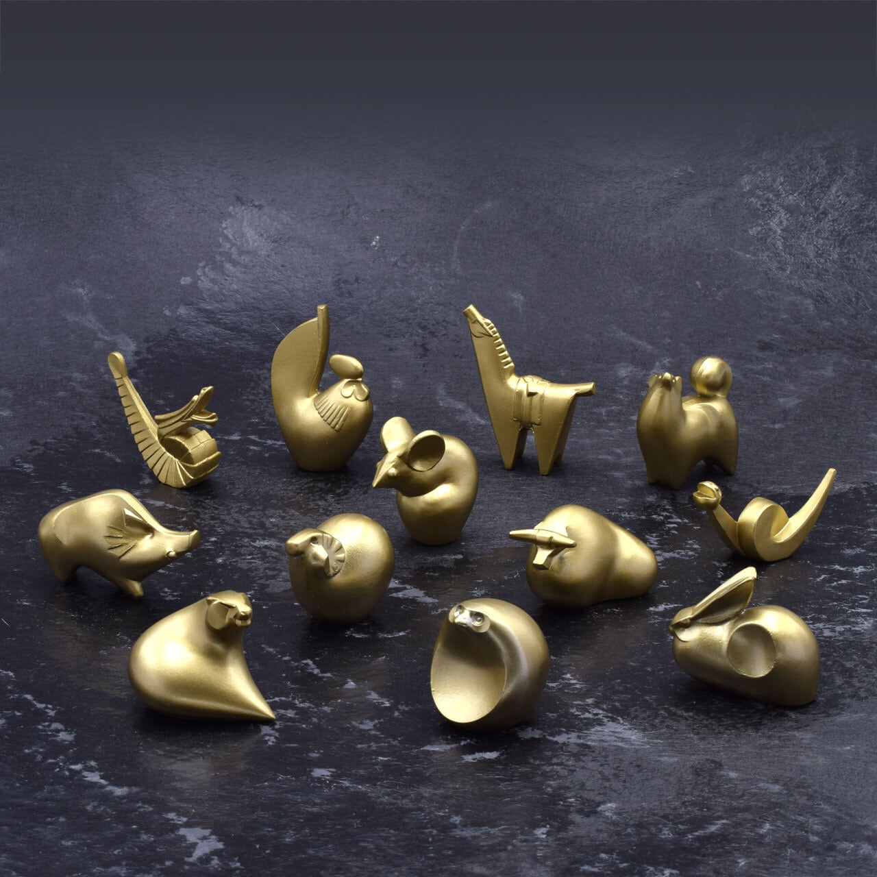 十二支をモチーフにした金属製の置物》干支 辰（たつ／りゅう）｜銀雅