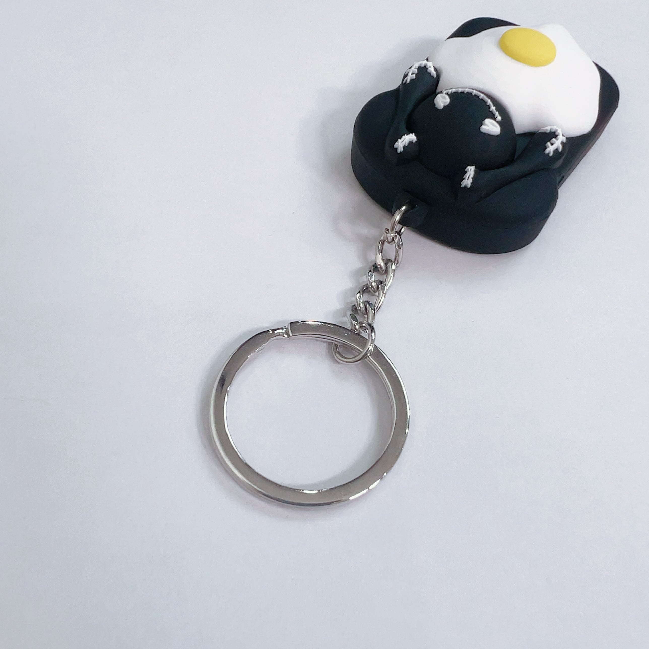 黒焦げエッグトーストNIERちゃん3Dキーホルダー | NIER CLOTHING