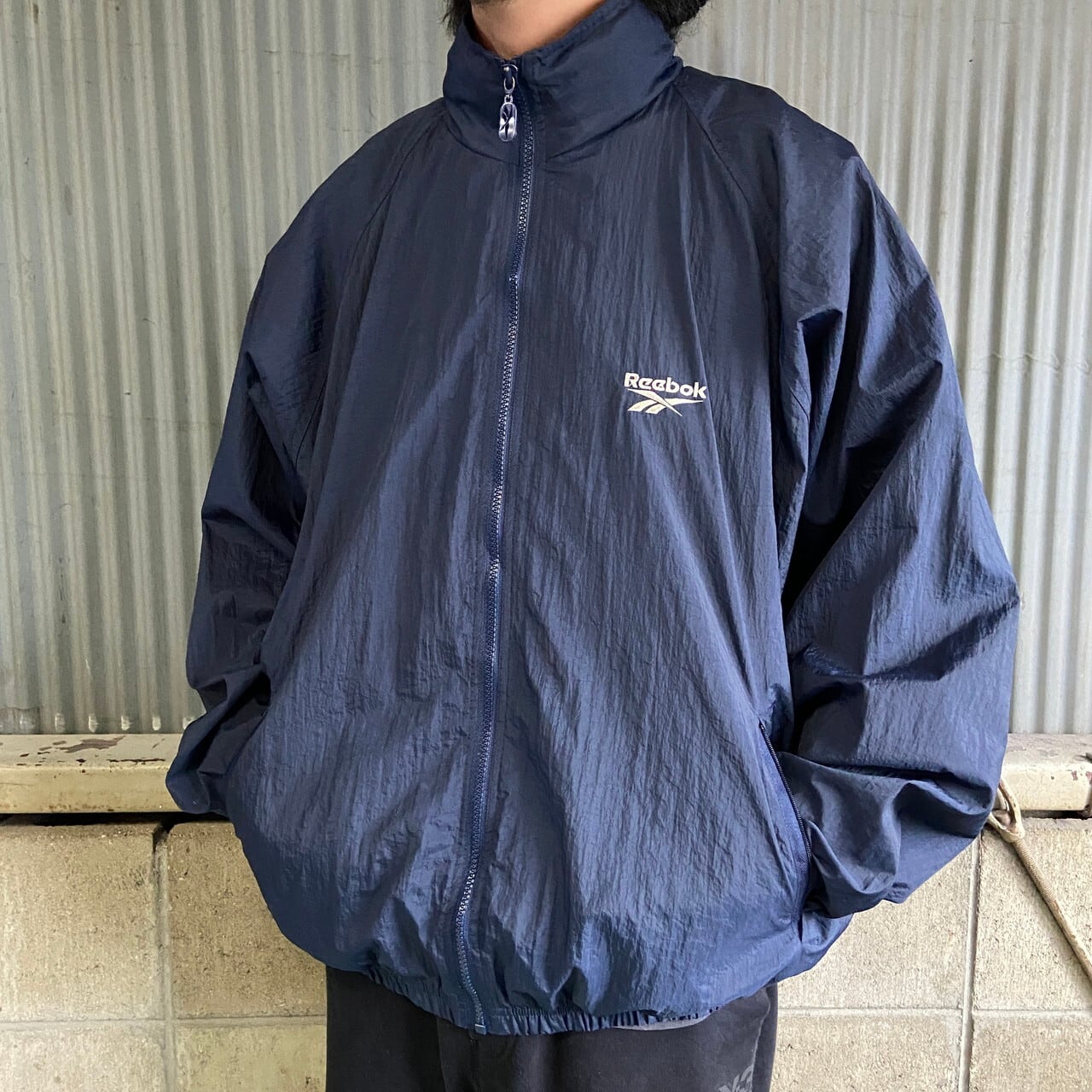 Reebok リーボック フロントロゴ刺繍 ジャケットメンズL 古着 バック