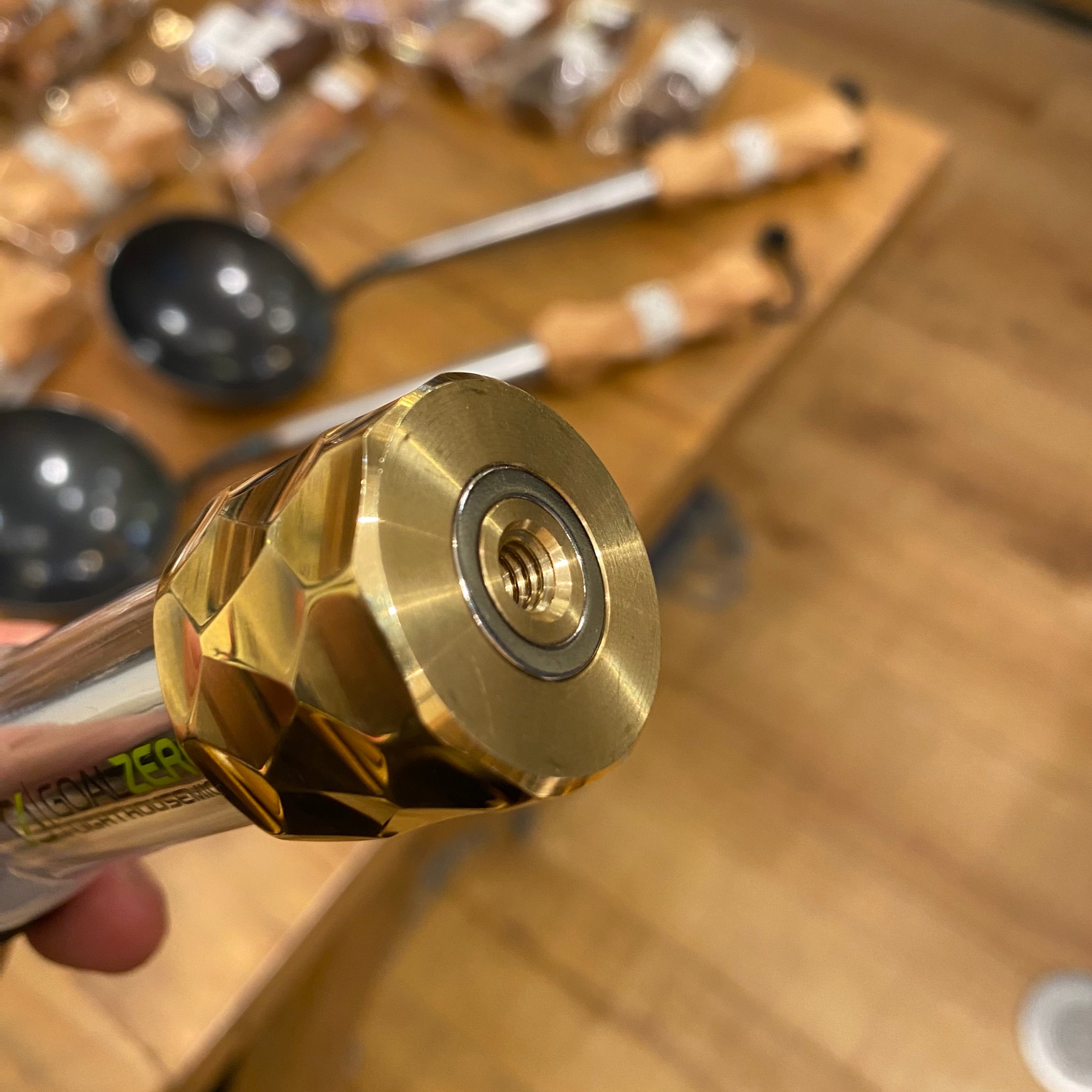 802PRODUCTS Brass Solid Base / Naguri ゴールゼロ スタンド カスタム